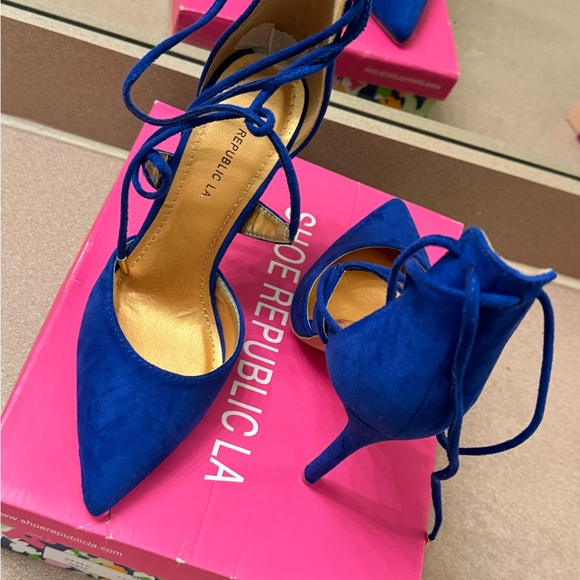 Blue heels - Picture 3 of 4